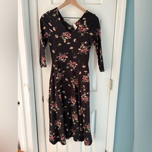 Pact organic cotton floral black fit & flare dress. Midi length, size small.